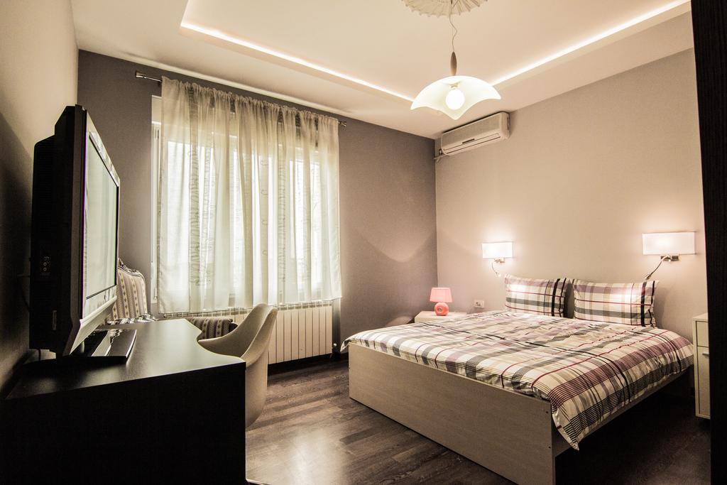 Fiko Center Of Belgrade Apartment ภายนอก รูปภาพ